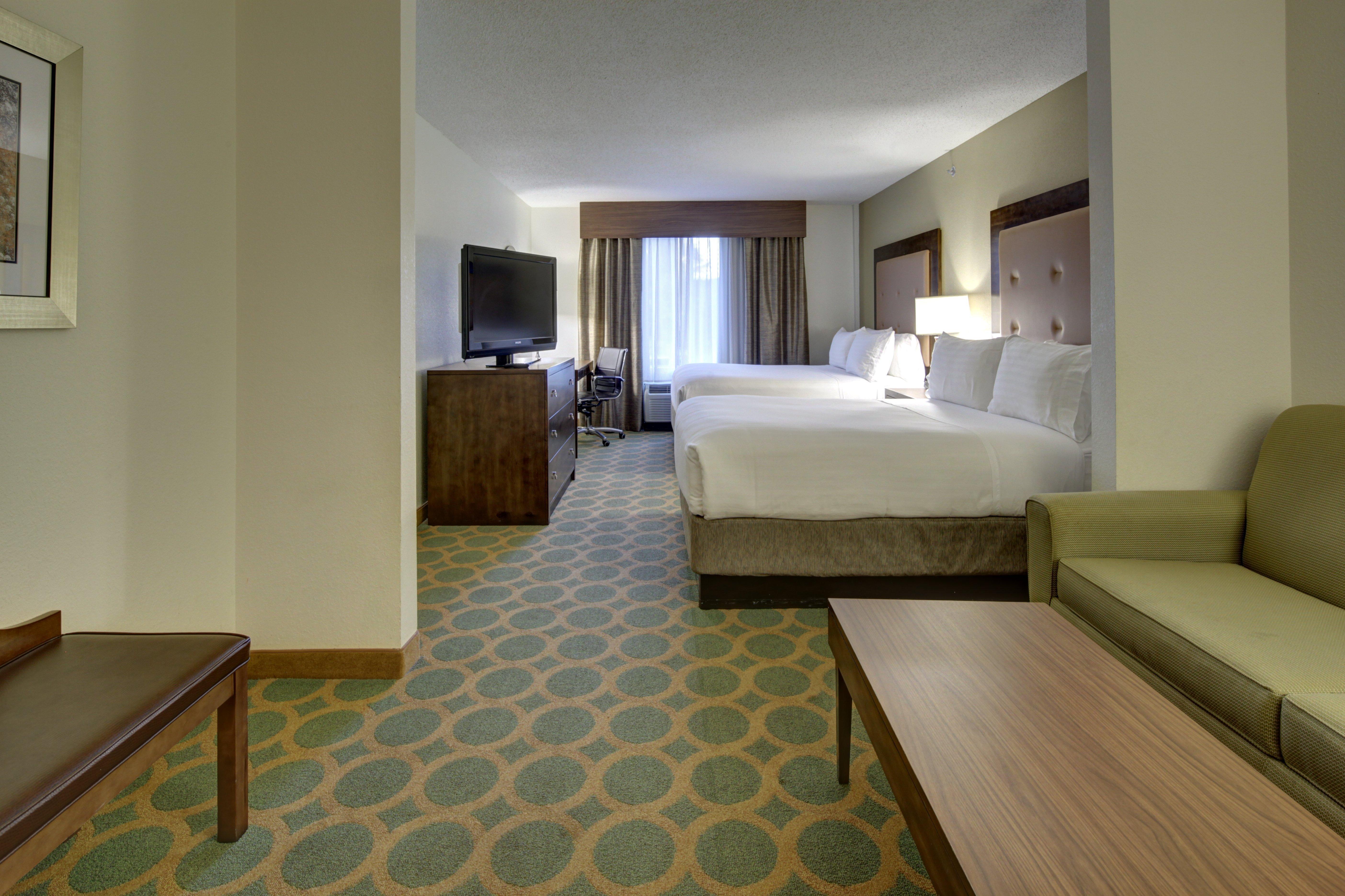 Holiday Inn Express Hotel & Suites Emporia By Ihg מראה חיצוני תמונה