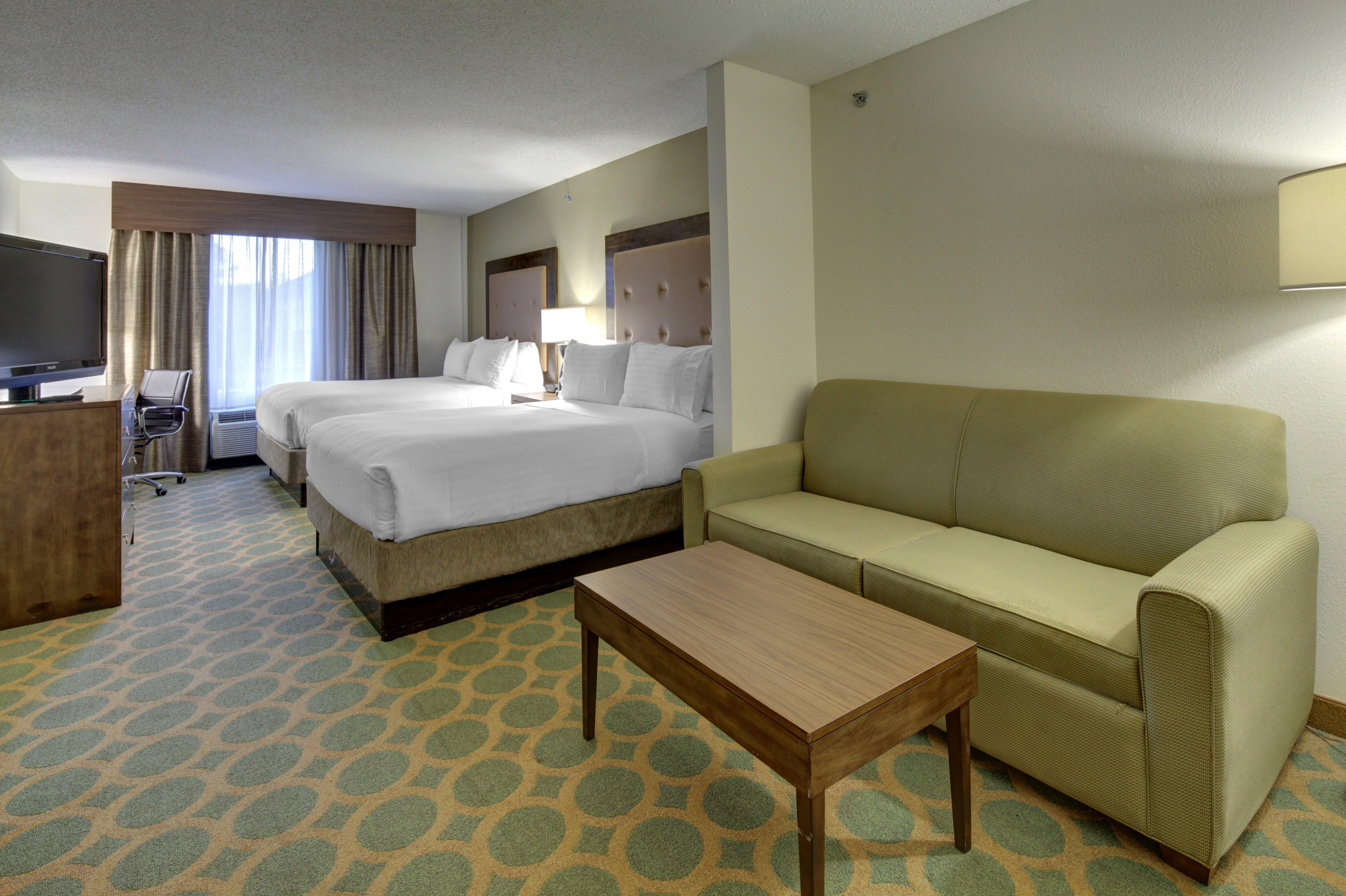 Holiday Inn Express Hotel & Suites Emporia By Ihg מראה חיצוני תמונה